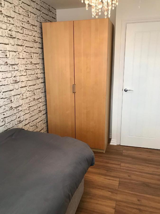 Double Room With En-Suite. Central For North West Rainhill Exteriér fotografie